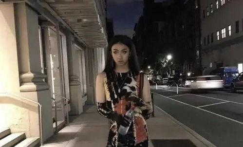 哈利9月服装爆料视频,揭秘9月服装爆料视频中的时尚元素